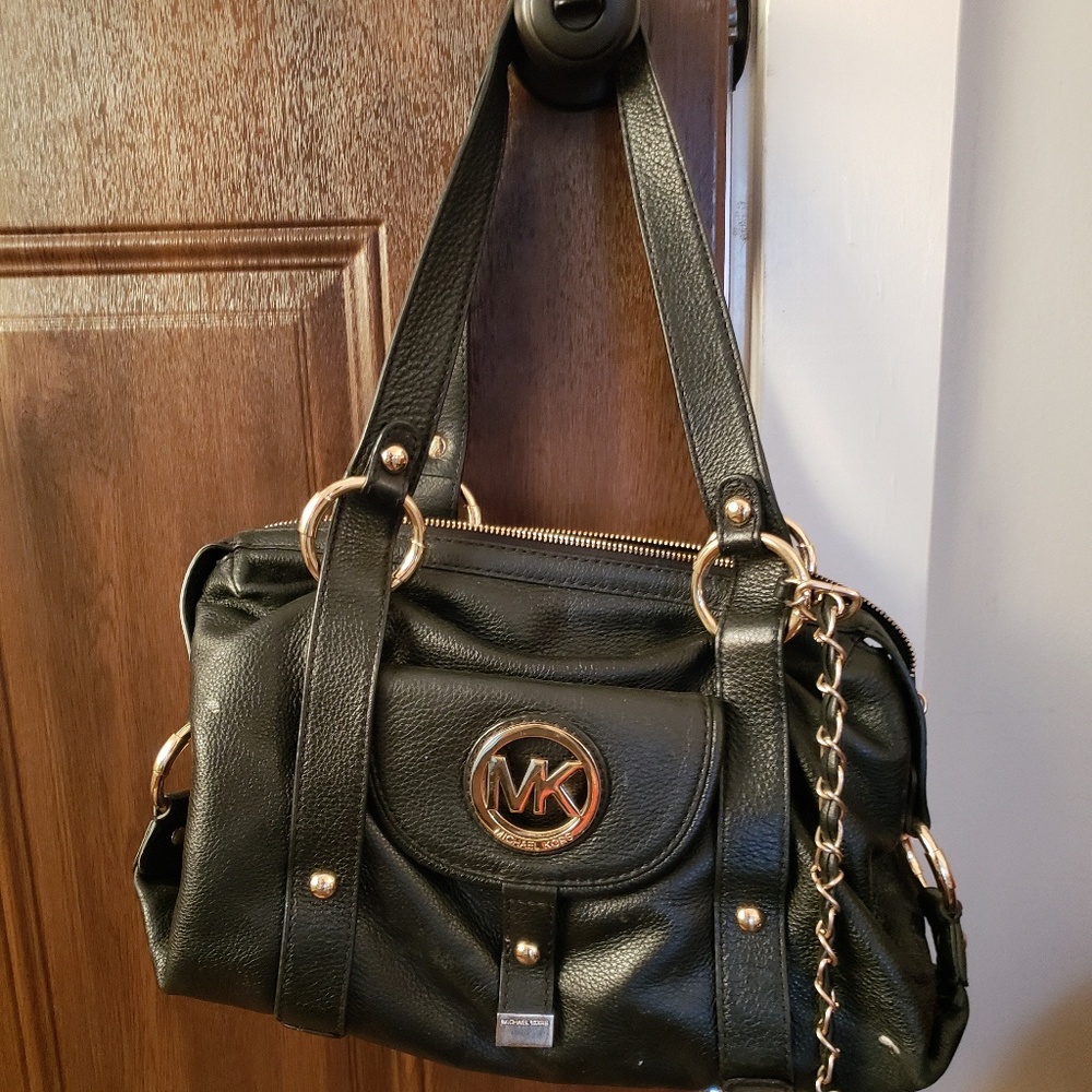 Michael kors satchel